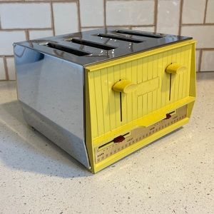 Vintage yellow 4 piece toaster